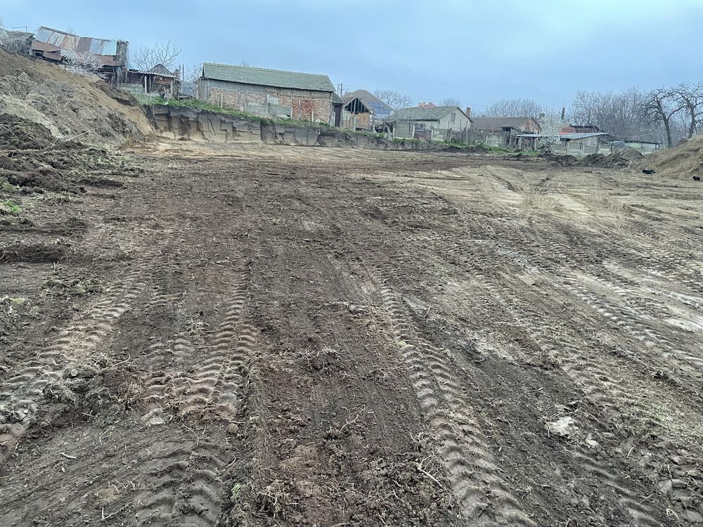 Execut lucrari cu excavator de 4 tone si transport agregate 7.5 t