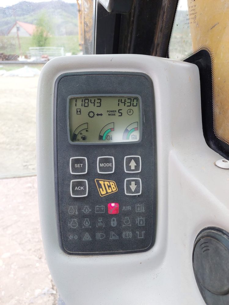 Excavator  JCB JS240NL Accept orice test