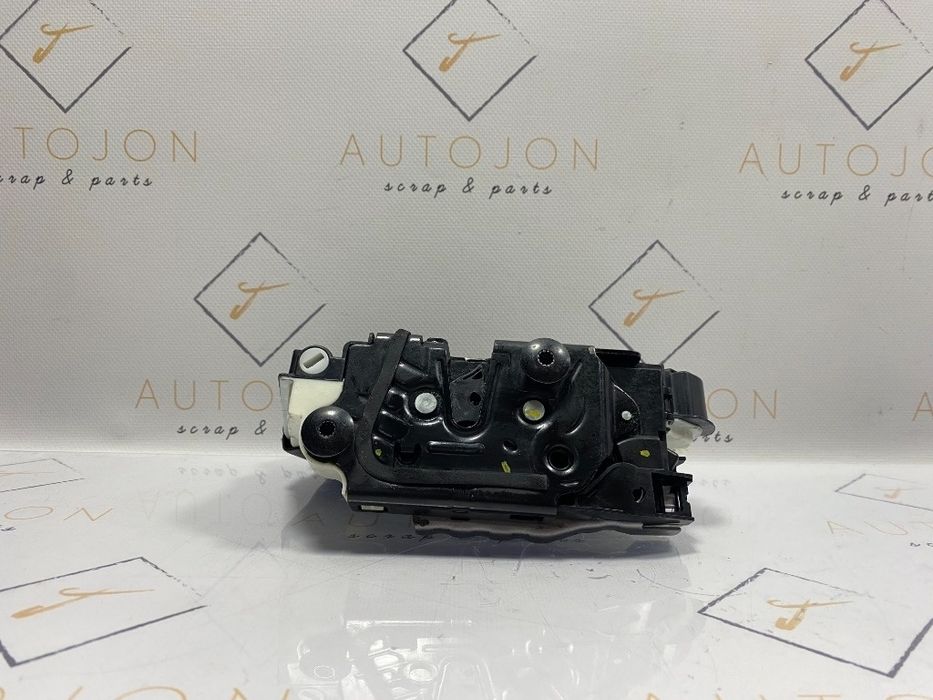 Broasca usa VOLKSWAGEN PASSAT Variant 3G5 2014 - > 5E2837015