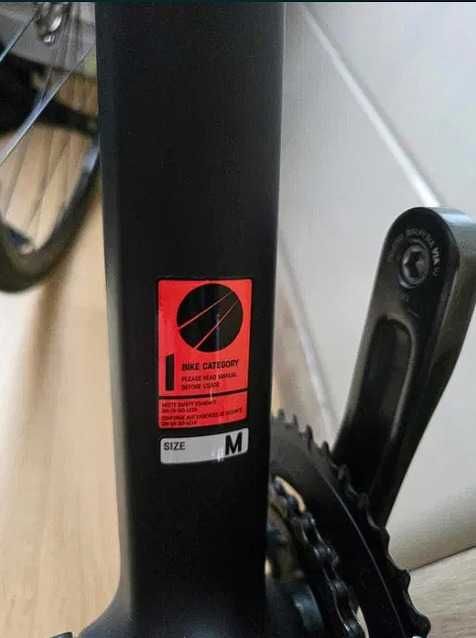 Bicicleta de sosea CANYON Endurace CF 6 + cadou