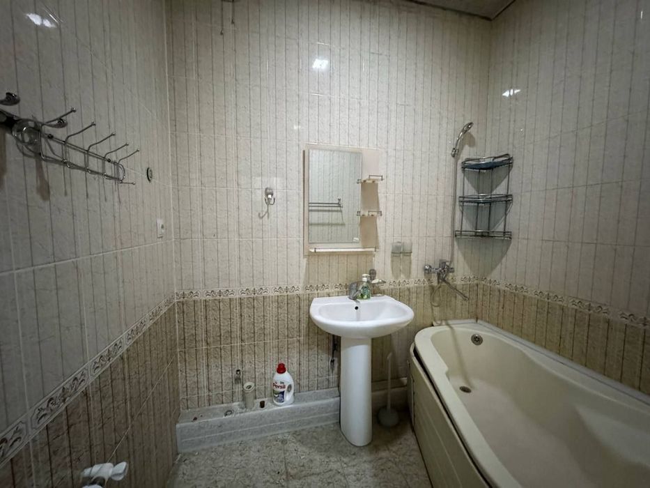 Vokzal soadatda 2 xona kvartira sotiladi