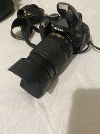 Nikon D3100 с обектив 18-105