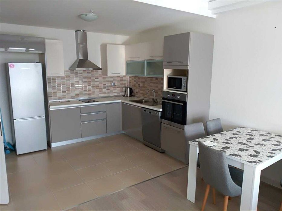 Дава се под наем Четиристаен апартамент в Пловдив, Център - 78 кв.м за 204 € - Снимка #6