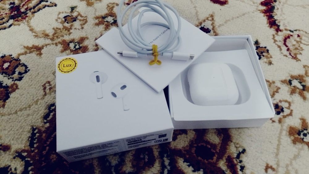 Air pods lux. Қолданғанына 1 аптадай болды.
