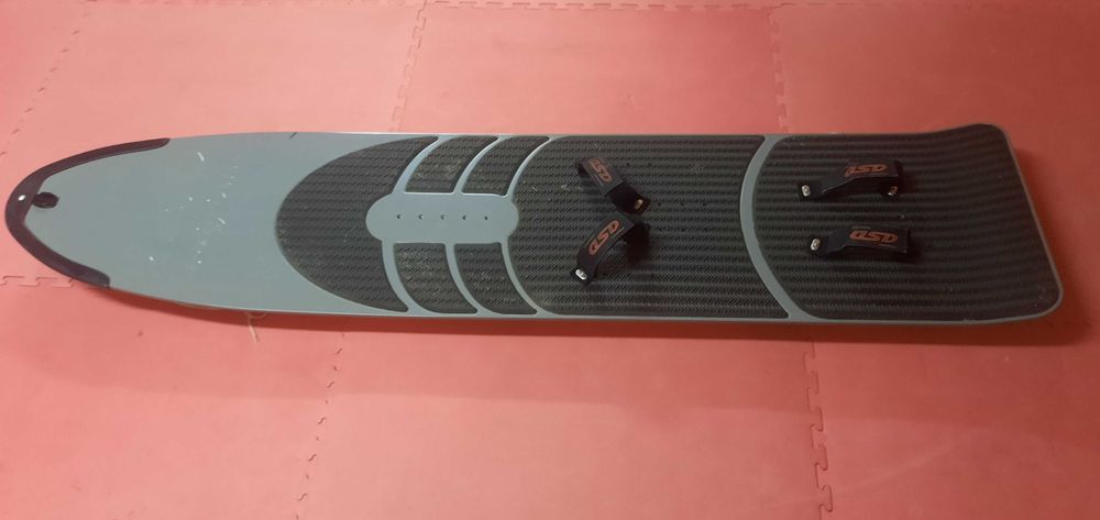 Продаются: сноуборд с ботинками и виндсерфинг для зимнего сноусерфинга