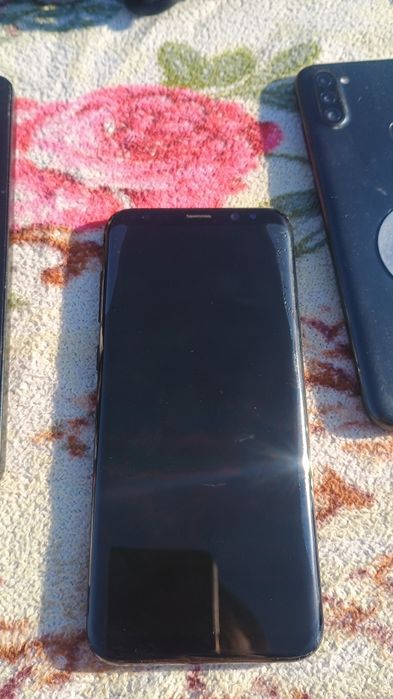 Продам Самсунг с8 плюс