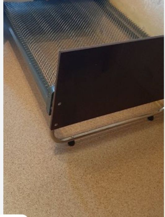 Кровать сетчатая.