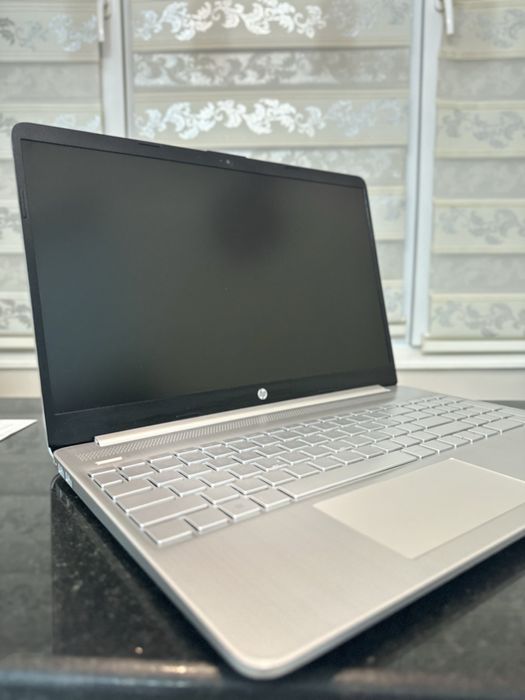 Лаптоп HP 15s-eq2061nq