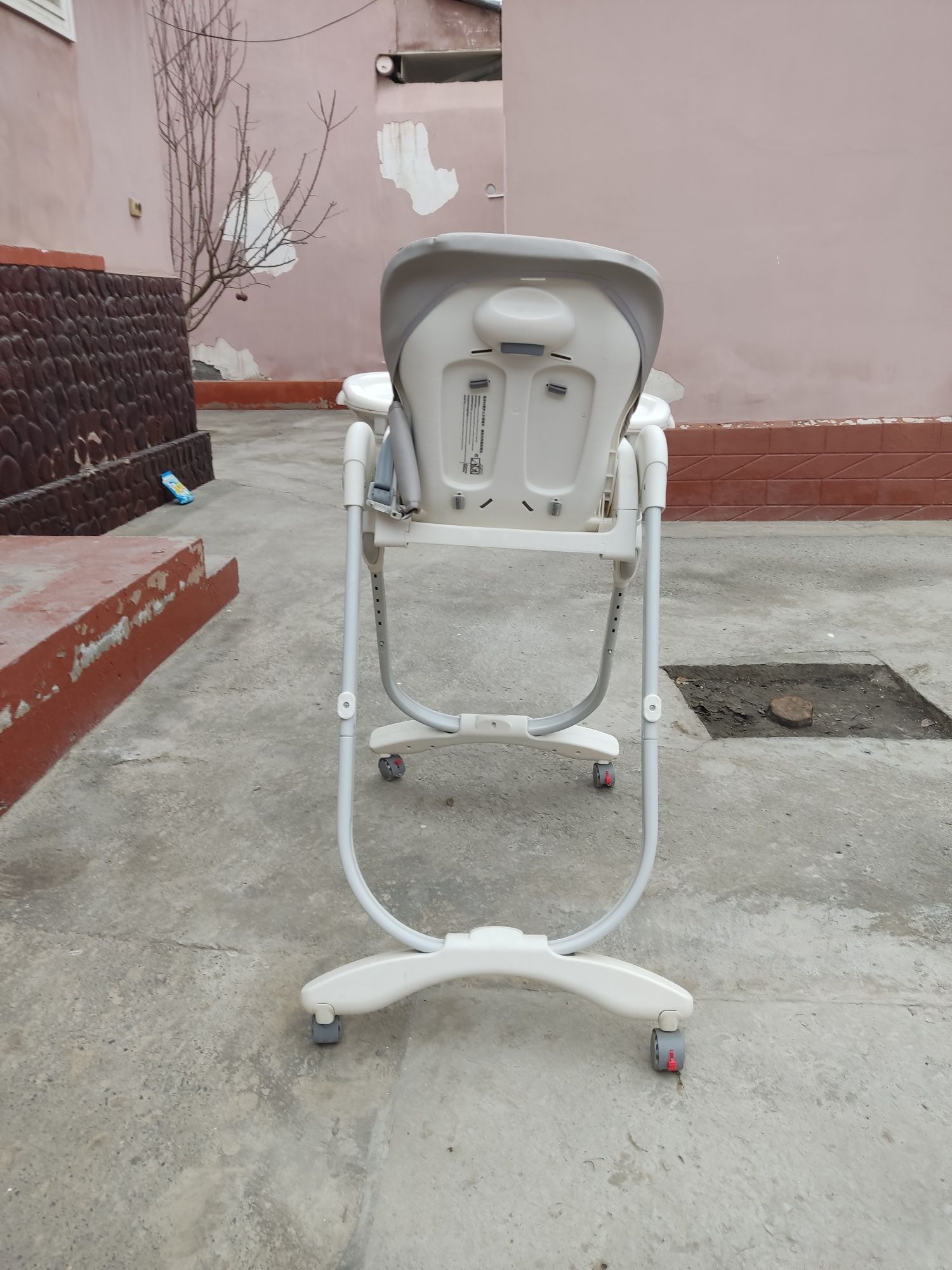 Bolalar kolyaskasi