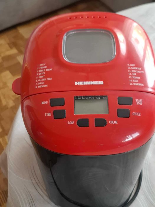 Хлебопекарна Heinner  HBM-915BKR