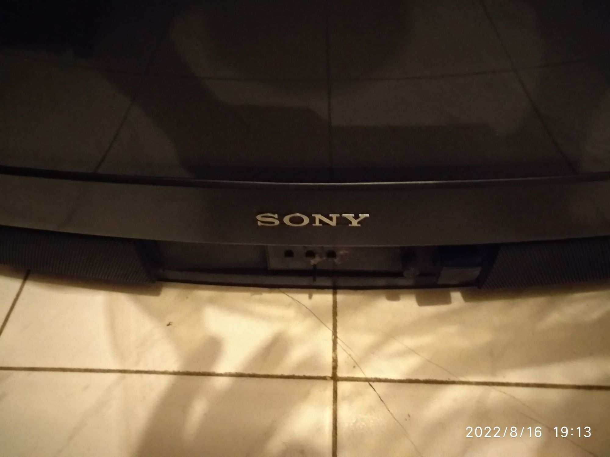 Телевизор Sony работещ