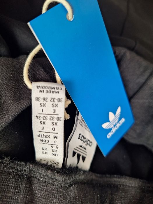 Costum Adidas,XS,nou