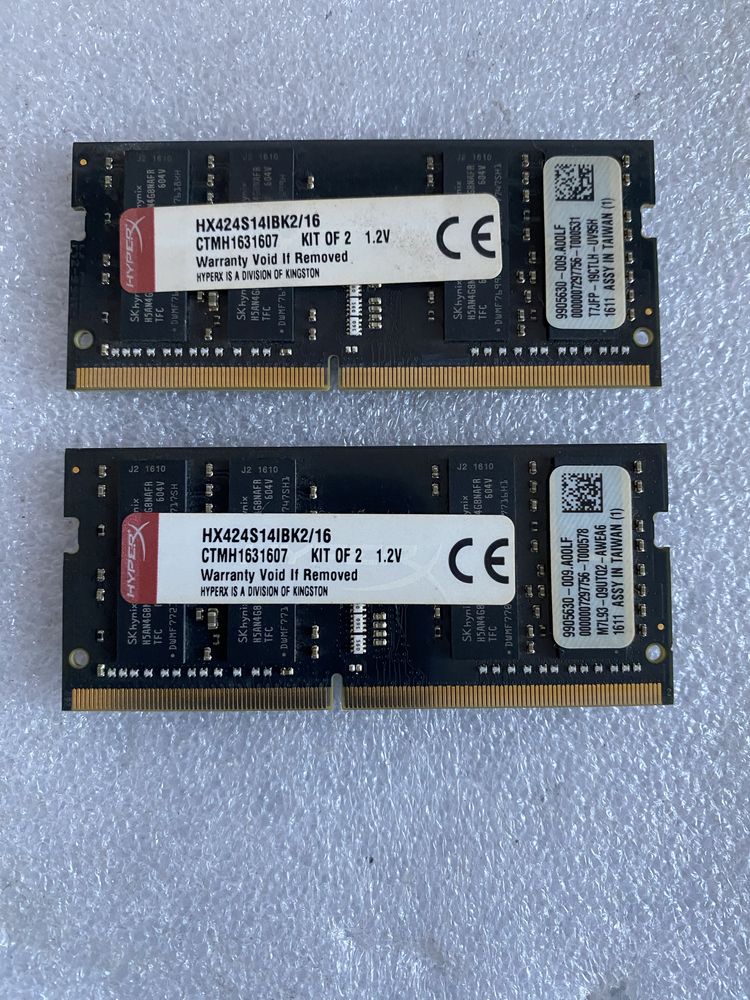 Kit memorii 2x8GB DDR4