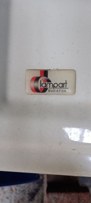 Vând convector folosit dar în stare bună de funcționare.