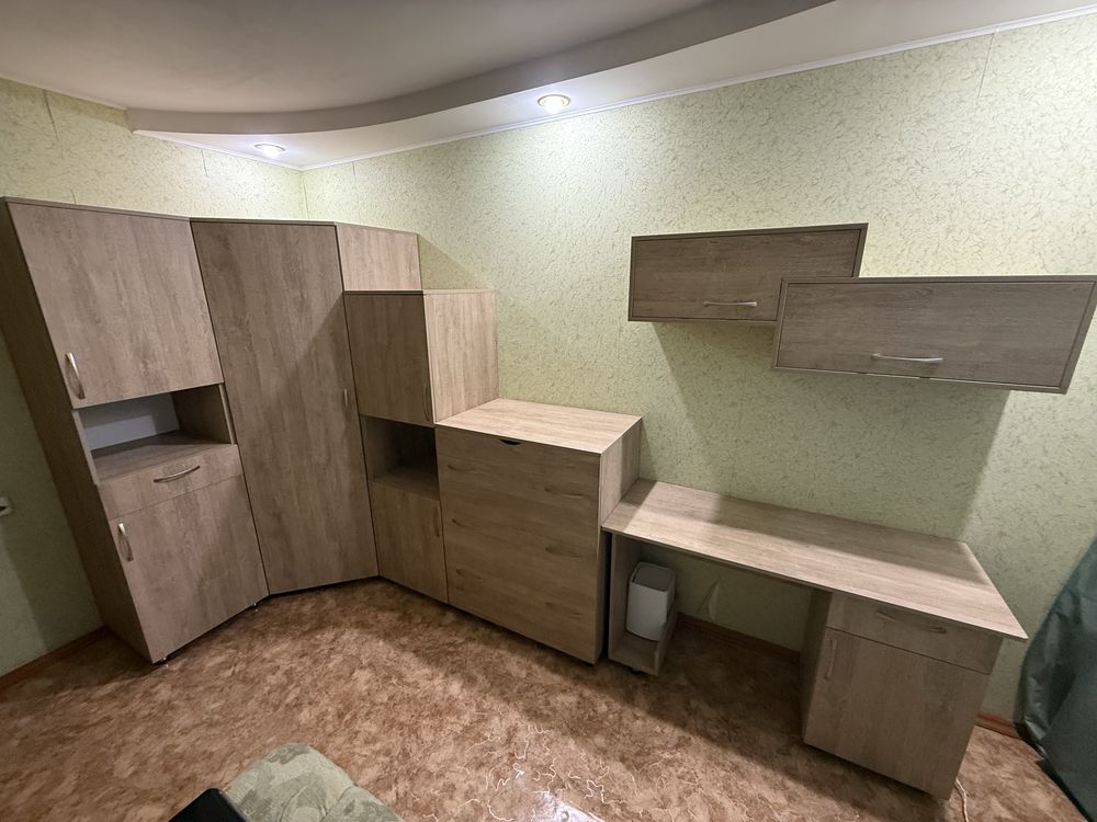 Гарнитур в детскую комнату
