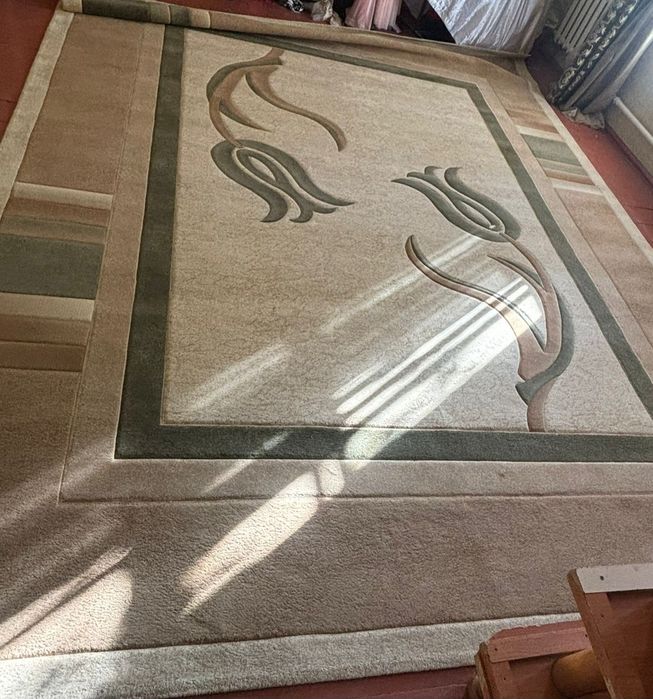 Продаем ковёр. есть торг