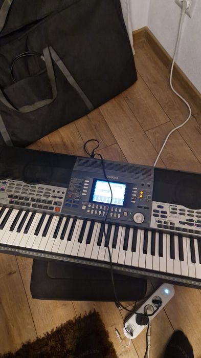 Orga Yamaha PSR9000