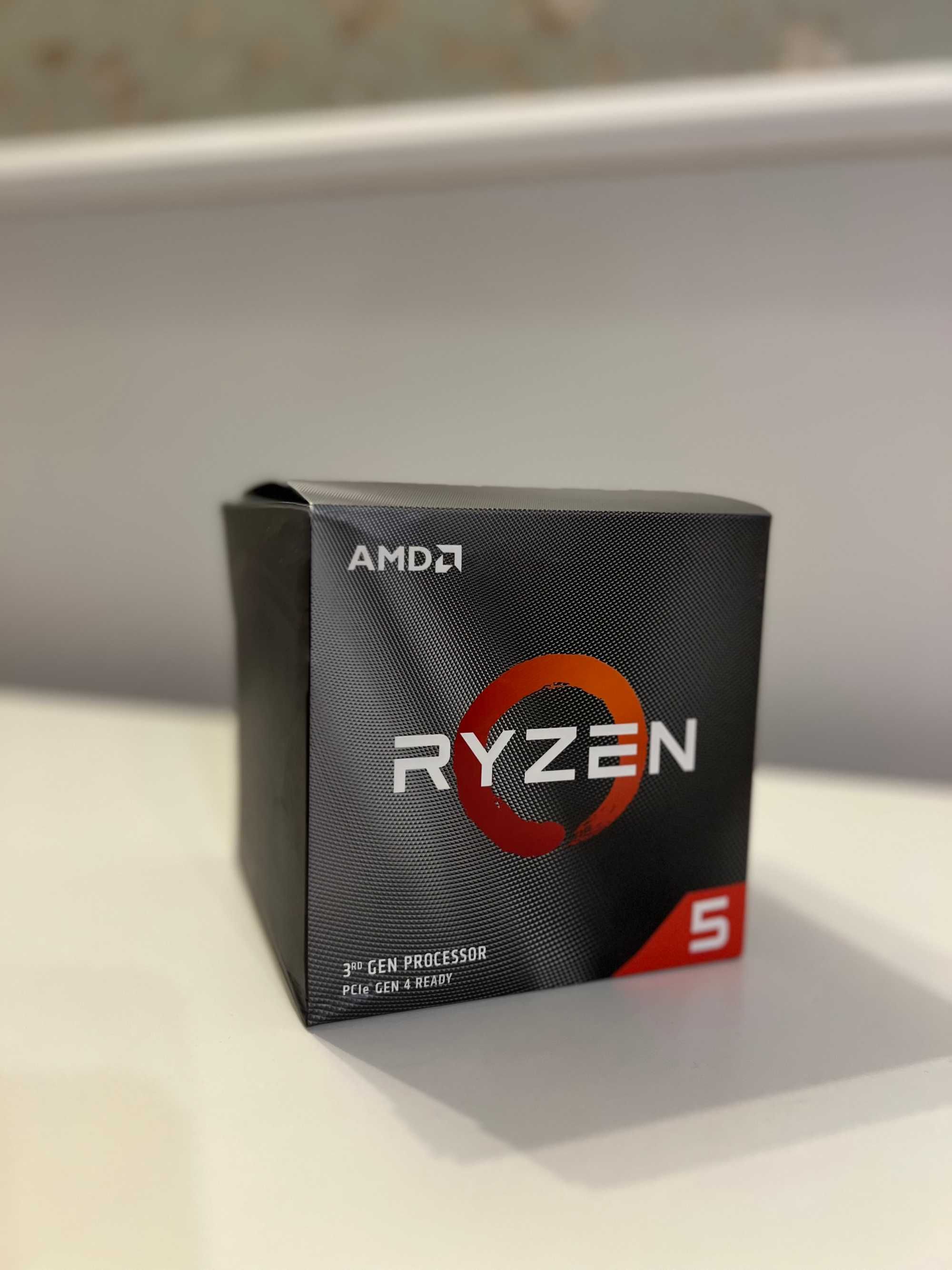Procesor AMD Ryzen 5 3600X 3.8GHz Box (Cooler inclus)