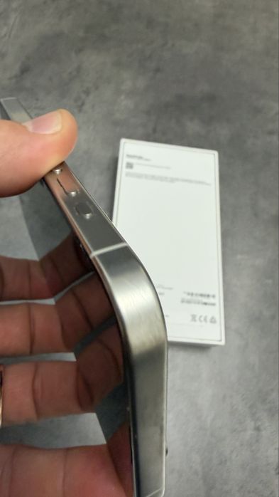 Iphone 15 pro max (16,17,)