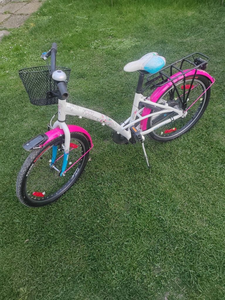 Bicicleta fetite 24