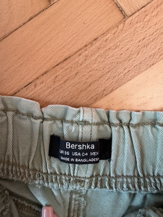 Дамски поли и къси гащи