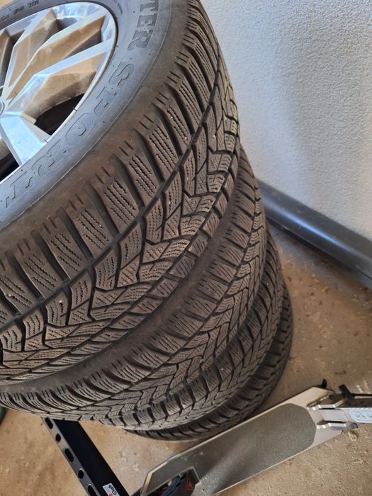 Jante aliaj Sepang VW Passat B8+ anvelope Dunlop iarna 215/60/R16