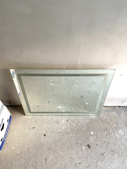 LED огледало  с размери 70/90см с функция против изпотяване