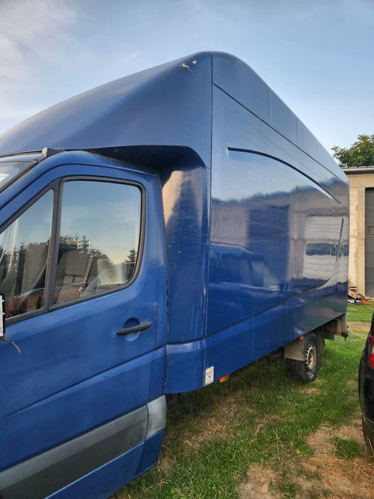 Cub cu lift mercedes sprinter