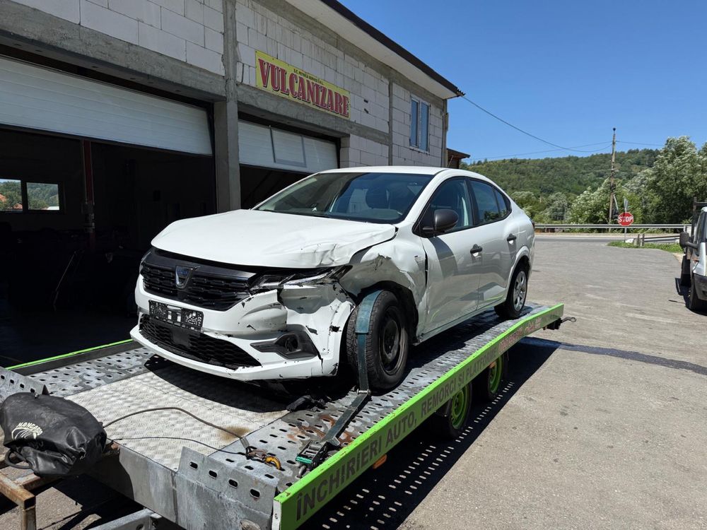 Dacia Logan benzina si gpl avariat lovit avariata