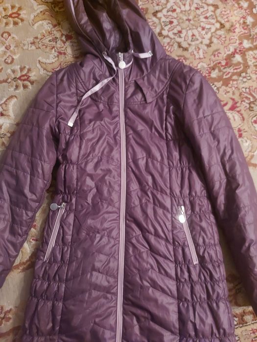 Продам куртку б/у в отличном состоянии.