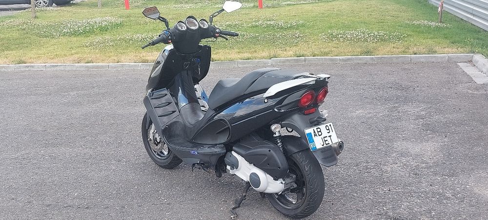 Malaguti Phantom max 250 f12