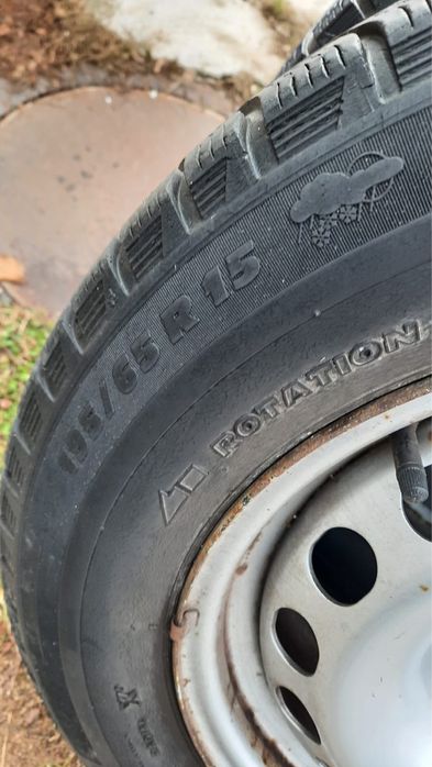 Roti complete cu anvelope iarna Michelin 195 65 r15 golf 5