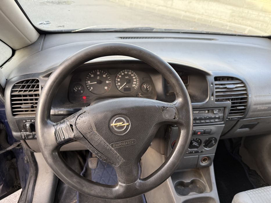 Opel Zafira A 2004