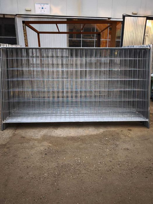 Gard mobil imprejmuire santier, panouri, garduri provizorii evenimente