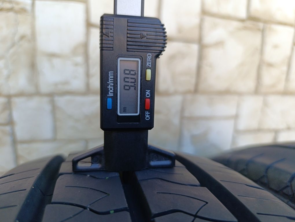 Гуми за Микробус 215/70/15 С Kumho