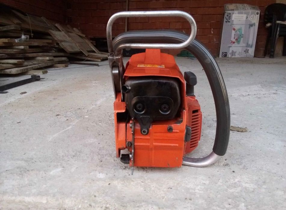 Хусварна 242хпг  префесоянална