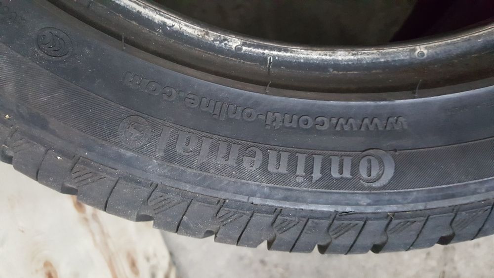Гуми 175 55 15 2 броя континентал
