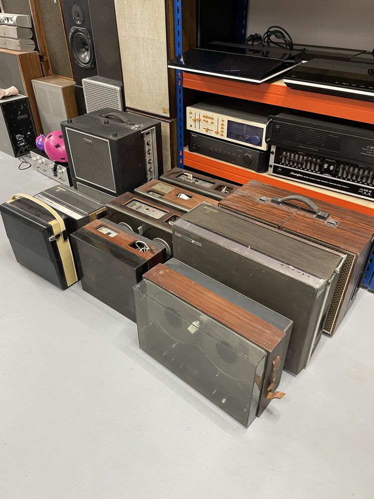 Lot 10 magnetofoane 4 tandberg 2 sony 2 grundig 1 bang olufsen 1 tesla