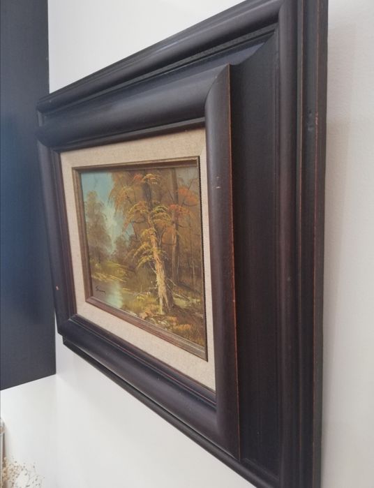 Много красива стара картина. Масло.