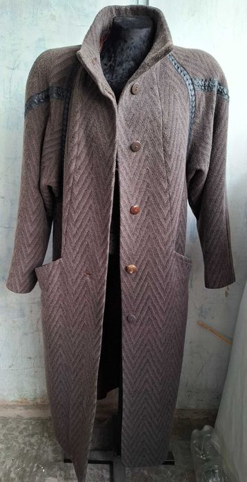 Пальто женское драповое.