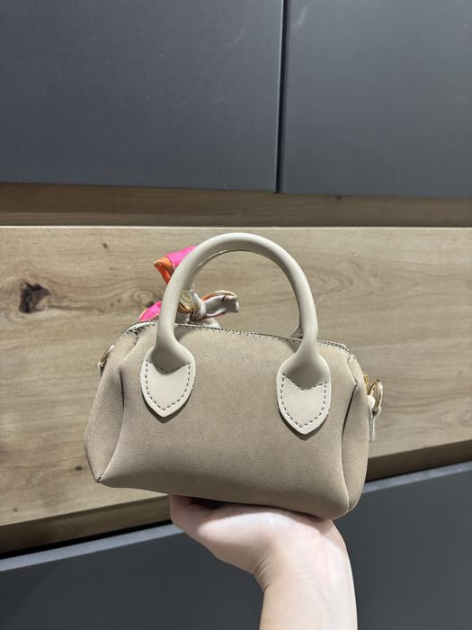 Малка дамска чанта