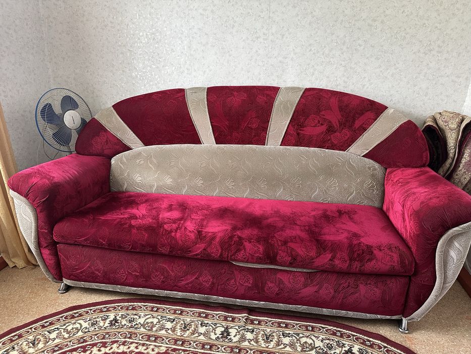 Продам диван, мало диван и кресло