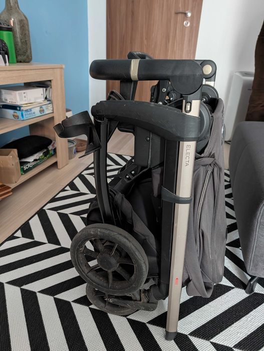 Vând urgent cărucior copil Inglesina Electa