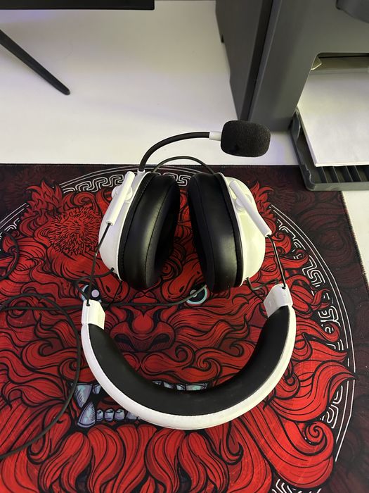 Продам наушники Razer Blackshark V2 X