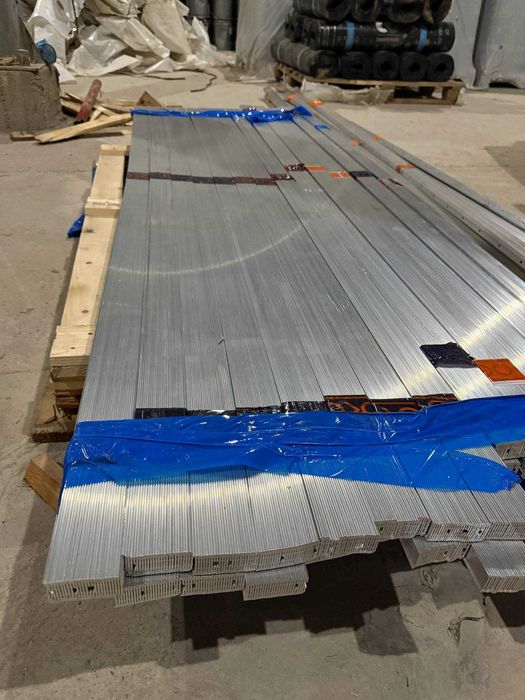 Рейка прижимная и краевая алюминиевая Россия.