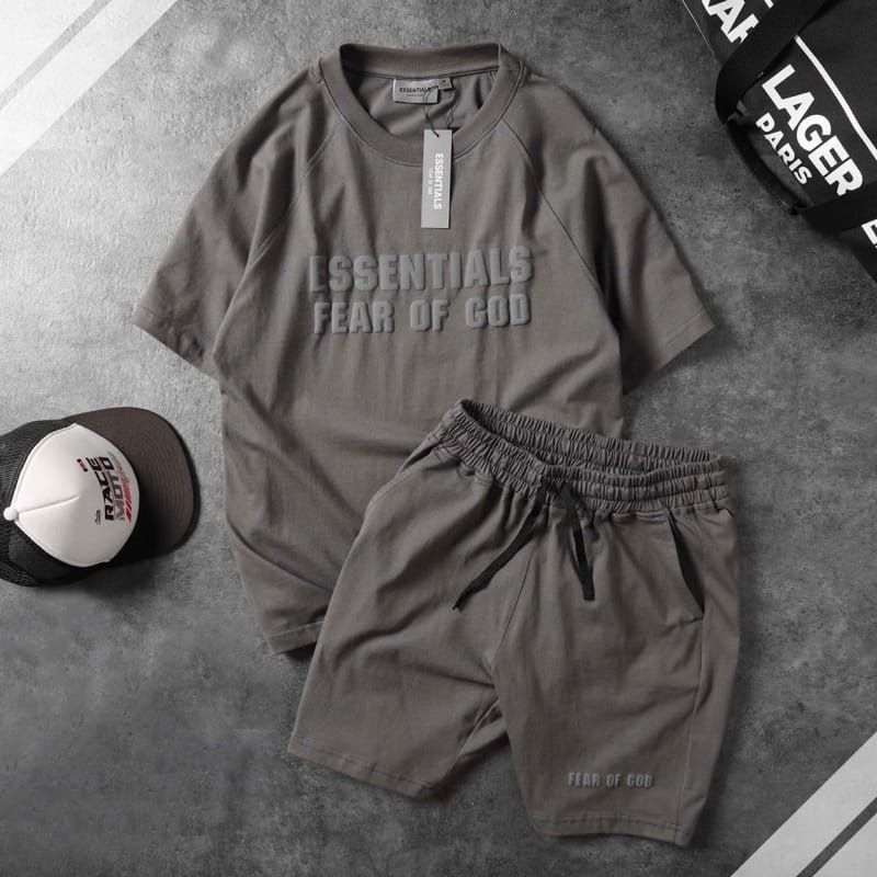 Compleu Essentials - Fear of God
