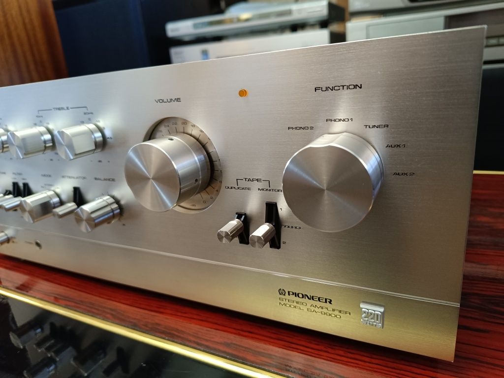 Усилитель Pioneer SA-9900