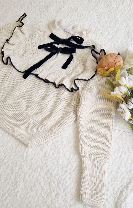 Нов пуловер размер S/M