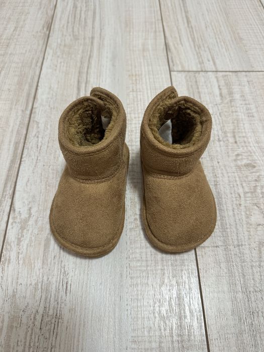 Ghete H&M tip UGG marimea 18/19