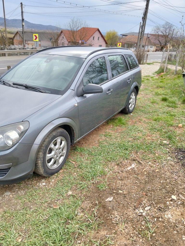 Vând Opel Astra h1.7 cdti 2005